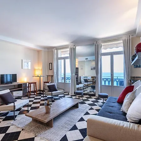 Outstanding View - Large 1 Bdr With Ac 尼斯